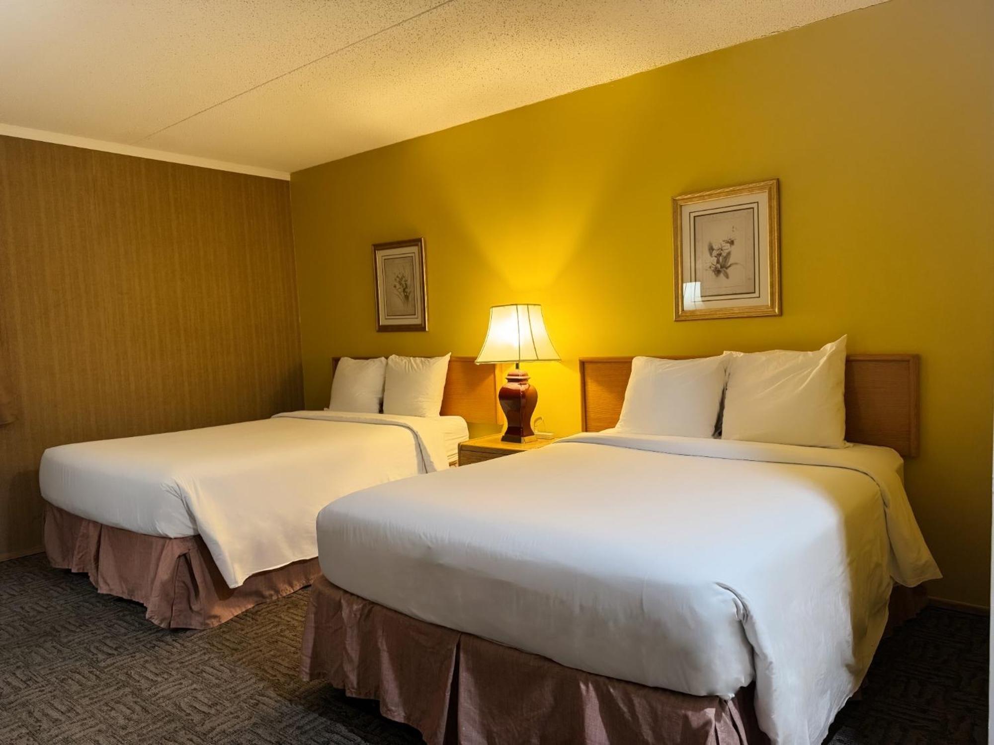 Best Stay Inn Melville Bagian luar foto