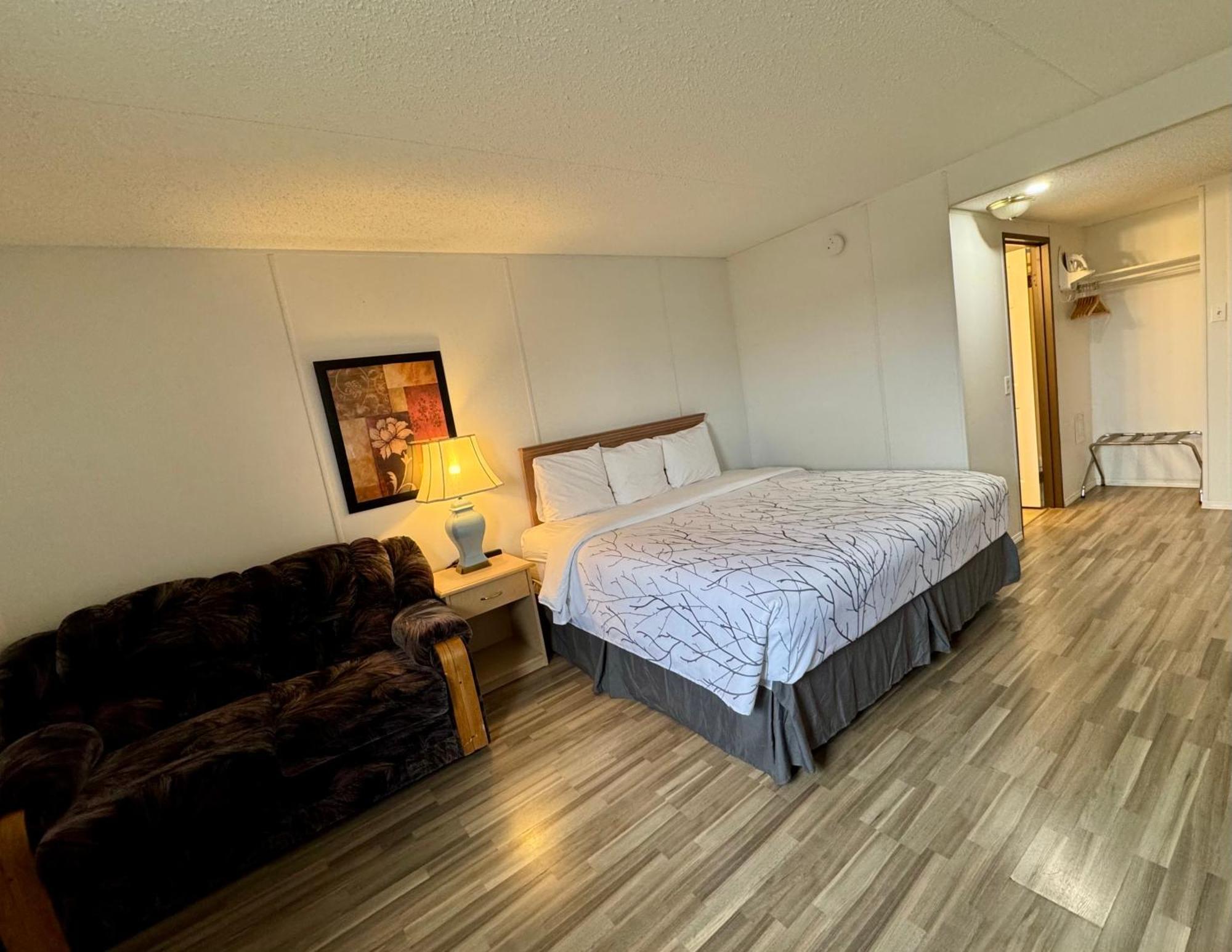 Best Stay Inn Melville Bagian luar foto