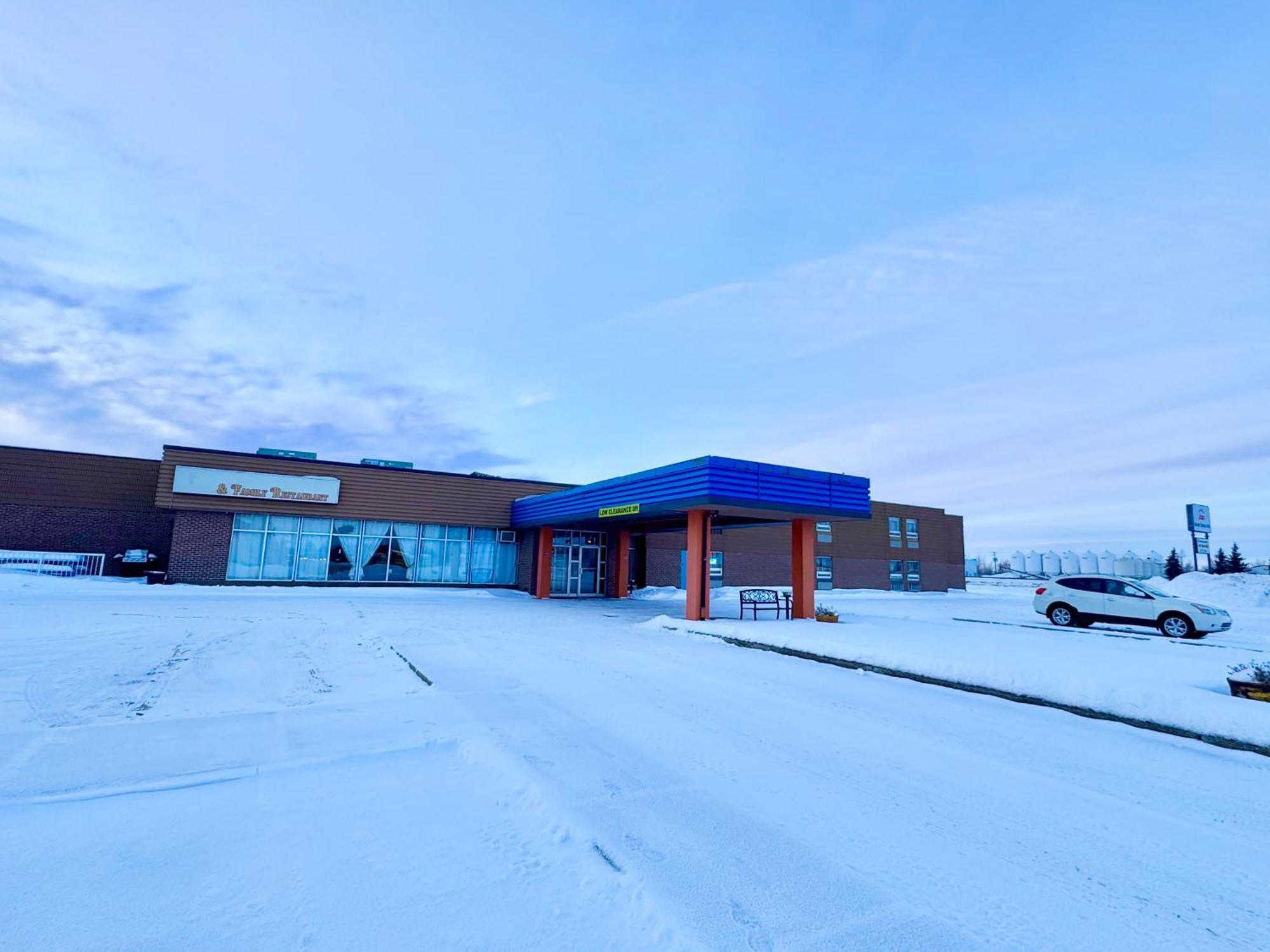 Best Stay Inn Melville Bagian luar foto
